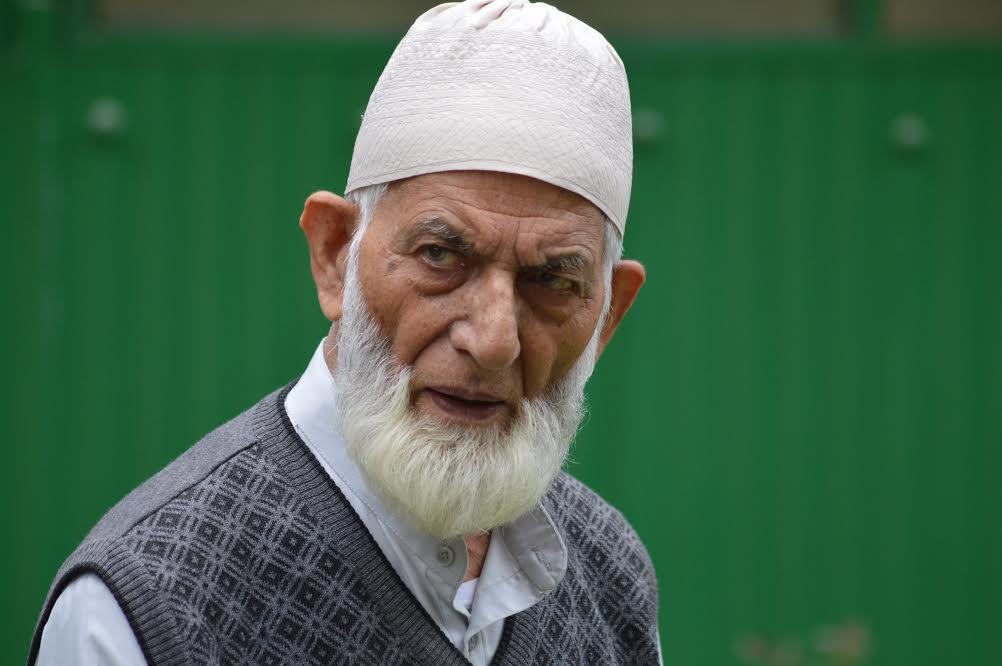 Geelani thanks people for observing shutdown